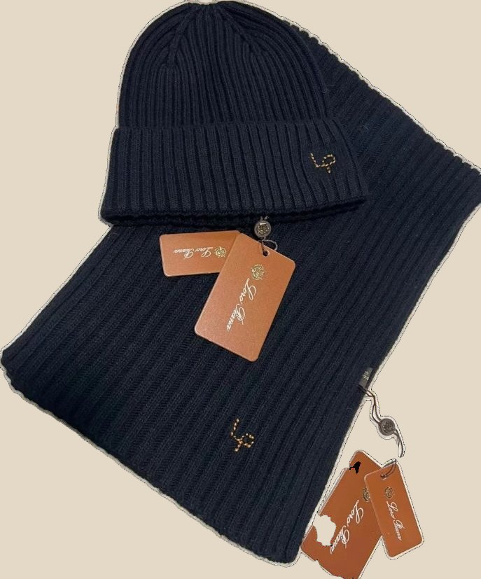 LORO PIANA Bonnet — QC