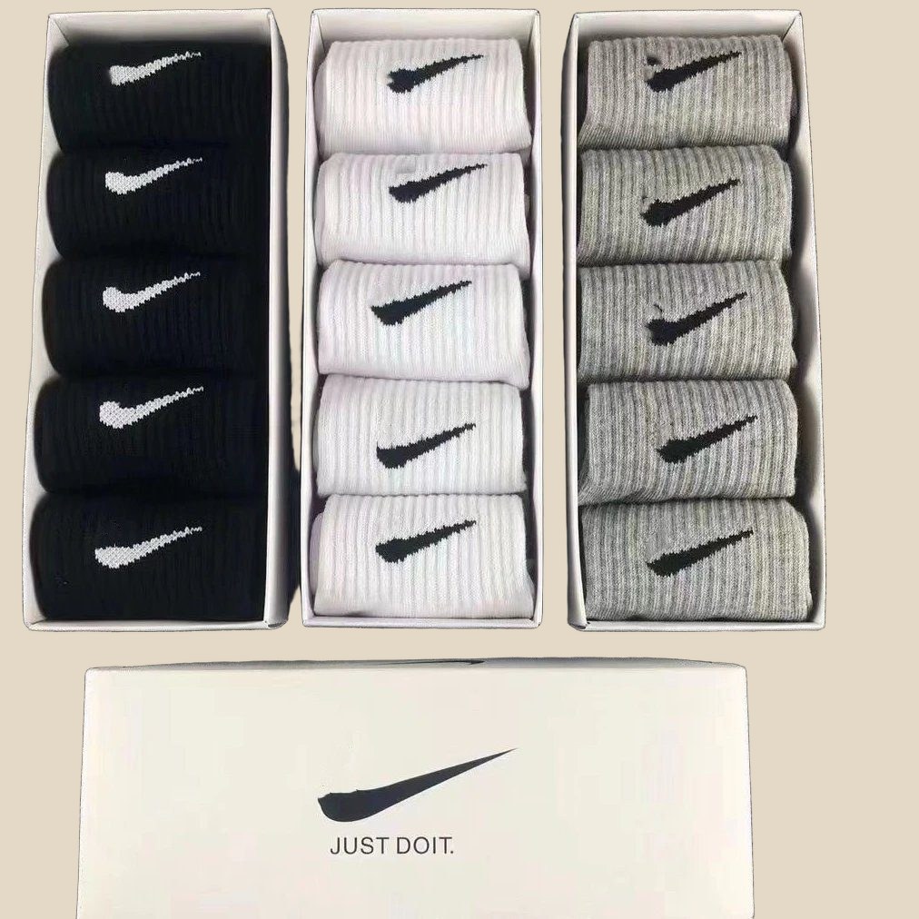 NIKE Socks (3+ Colorways) — QC