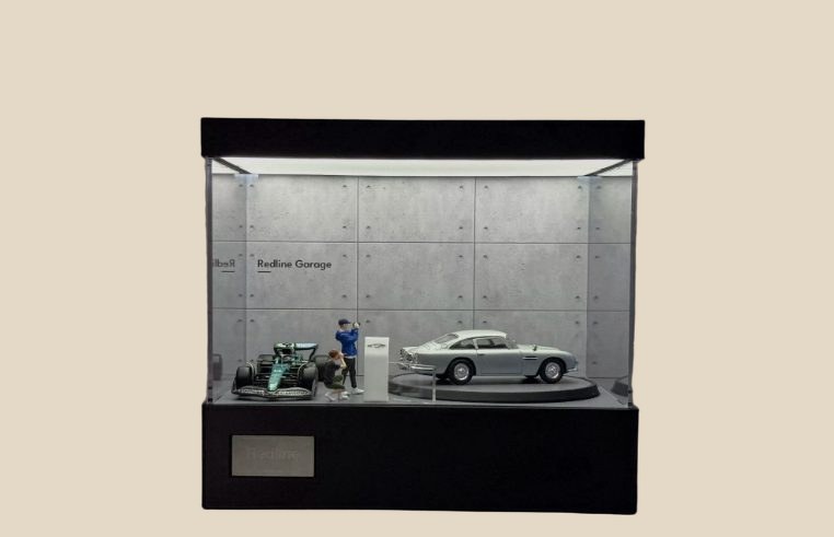 REDLINE Garage Display Case — QC