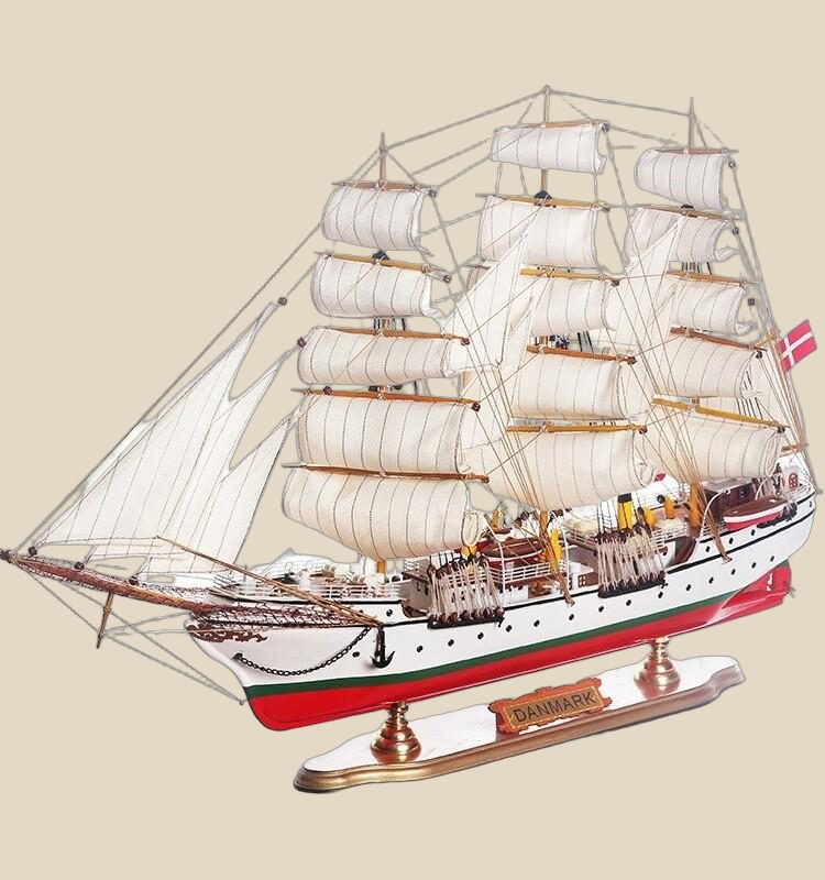 NO BRAND Model Ship — QC